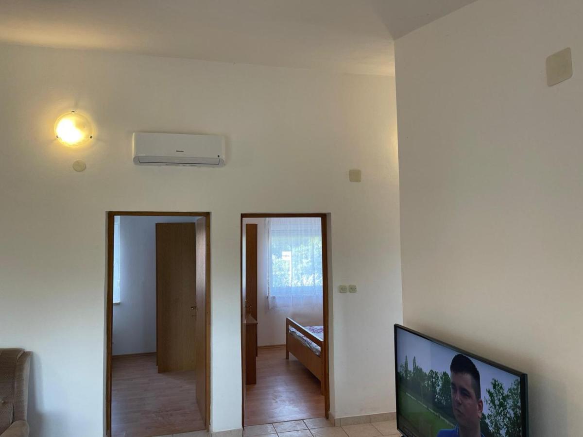 Apartment Bagic Vir Exteriör bild